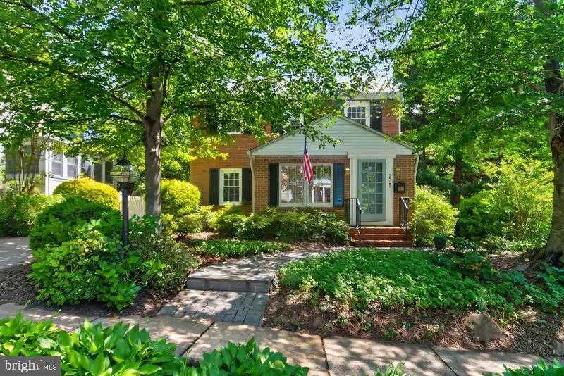 1521 N Kenilworth St, Arlington, VA 22205 - #2