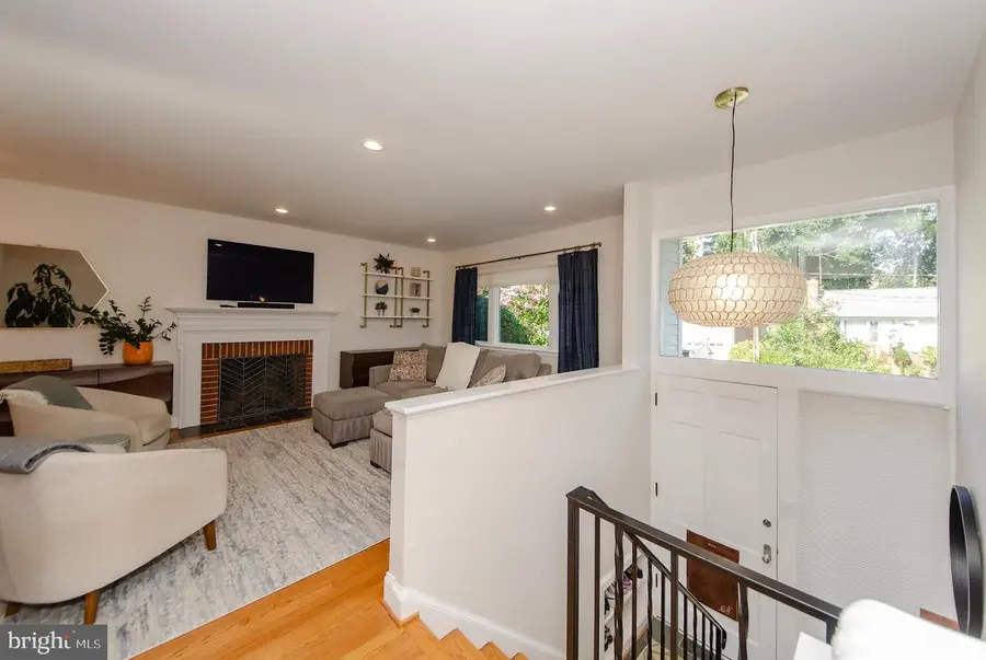971 N Rochester St, Arlington, VA 22205 - #3