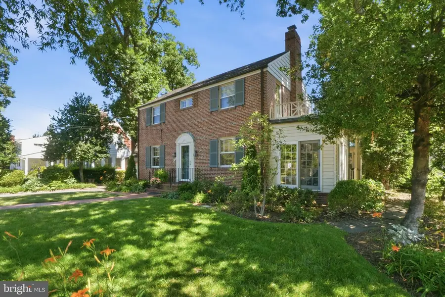 1251 S Oakcrest Rd, Arlington, VA 22202 - #3