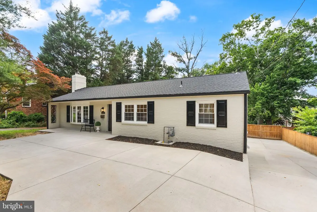 4006 N Glebe Rd, Arlington, VA 22207 - #1