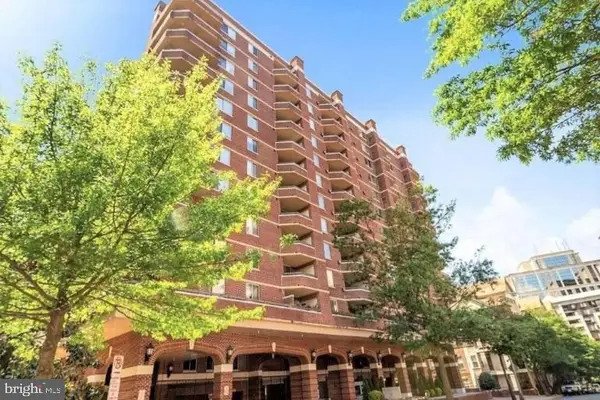 1276 N Wayne St #1000, ARLINGTON, VA 22201