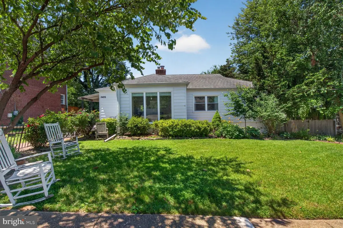 2426 N Nottingham St, Arlington, VA 22207 - #1