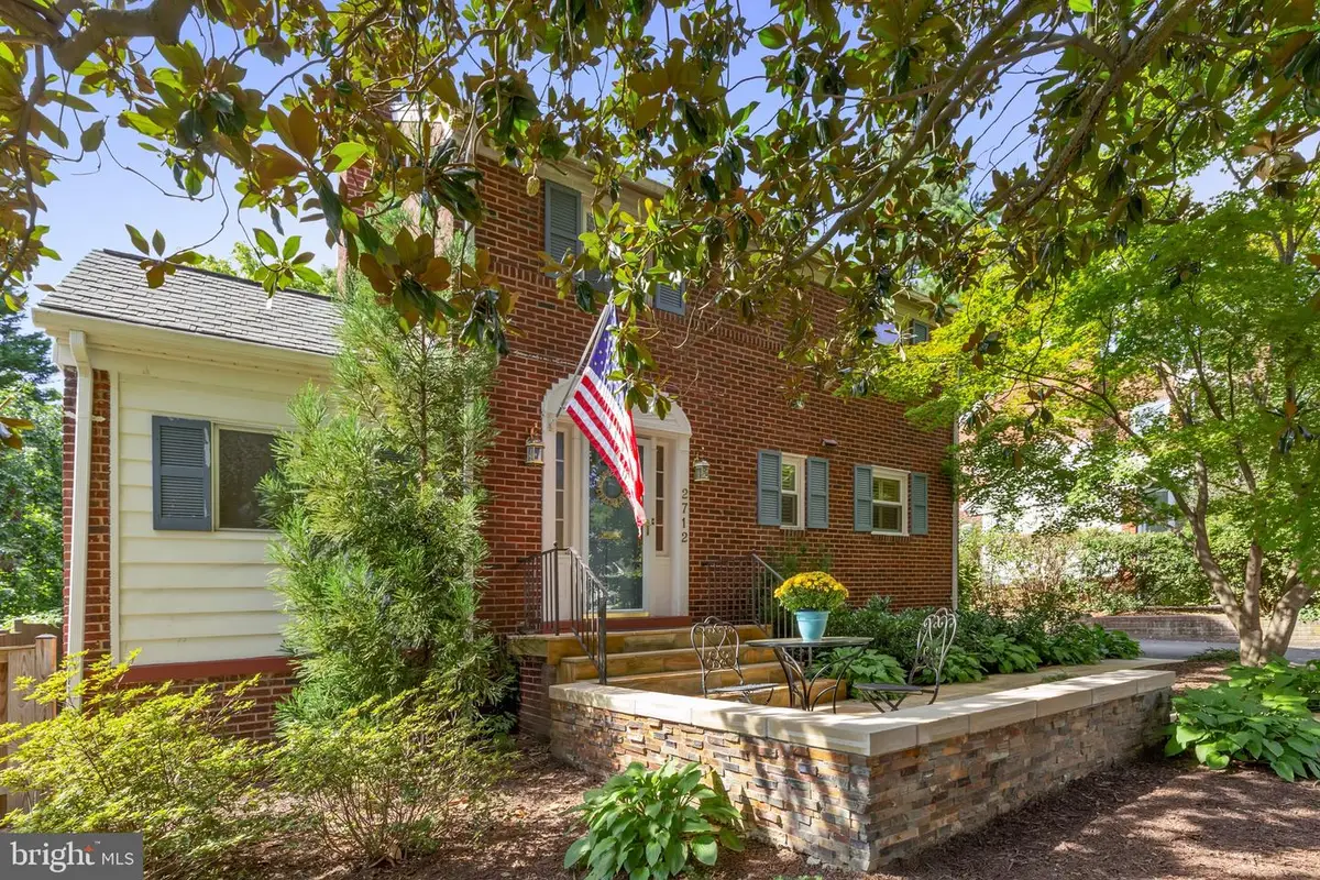 2712 S June St, Arlington, VA 22202 - #1