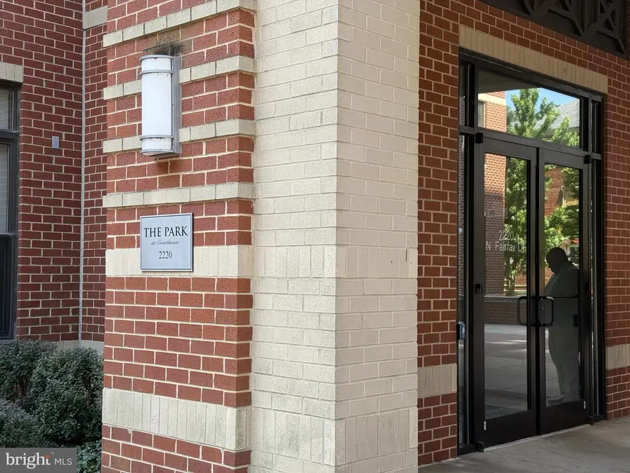 2220 Fairfax Dr #801, Arlington, VA 22201 - #2