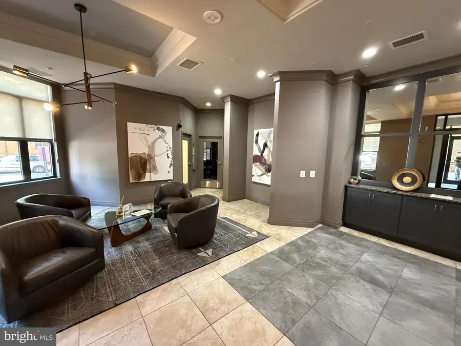 2220 Fairfax Dr #801, Arlington, VA 22201 - #3