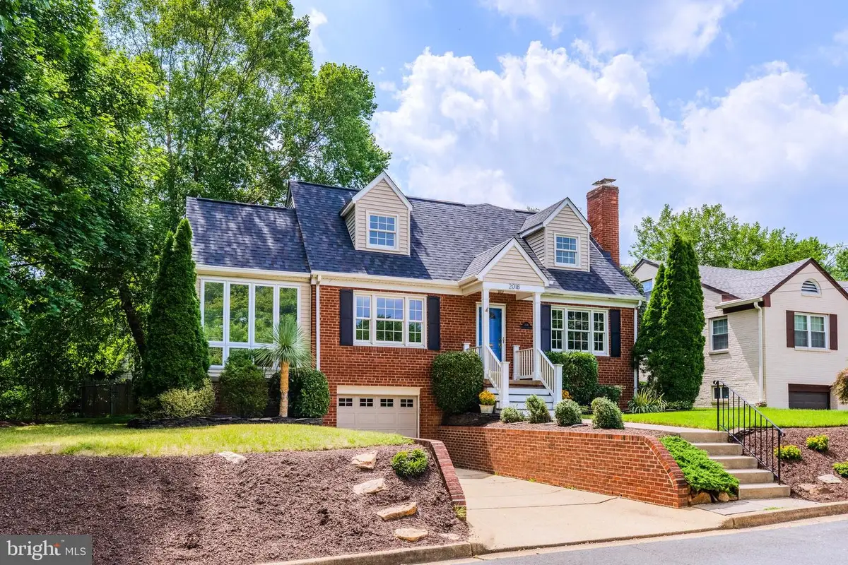 2018 N Quantico St, Arlington, VA 22205 - #1