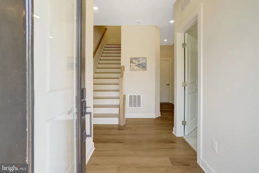 820 S Greenbrier St, Arlington, VA 22204 - #3