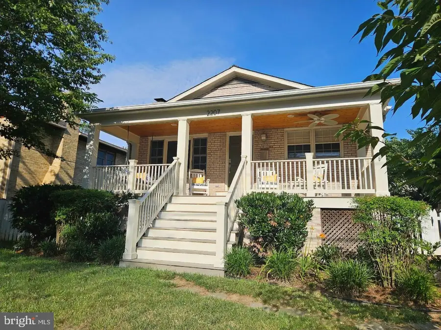 2207 N Kenmore St N, Arlington, VA 22201 - #2