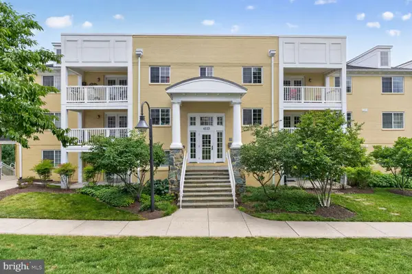 4113 S Four Mile Run Dr #102, ARLINGTON, VA 22204