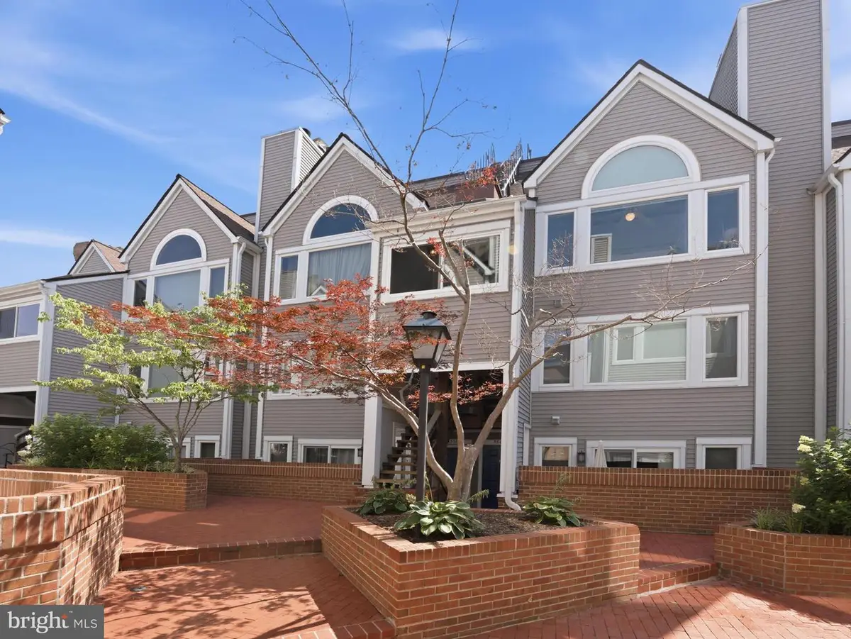 5548 Langston Blvd #43-e, Arlington, VA 22207 - #1