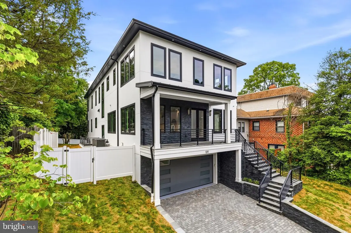 1211 20th St S, Arlington, VA 22202 - #1