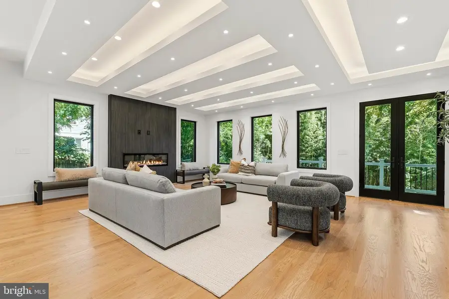 1211 20th St S, Arlington, VA 22202 - #3