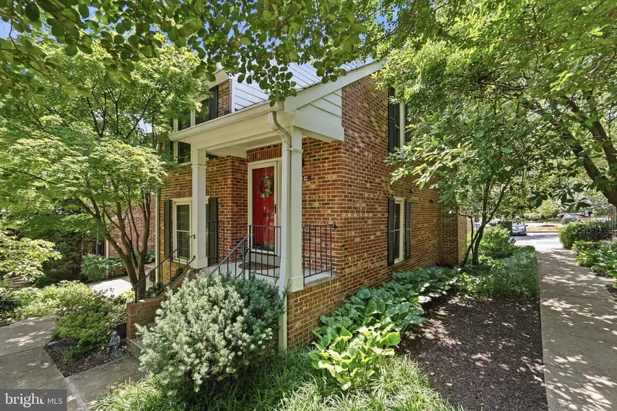 2510 S Walter Reed Dr #3, Arlington, VA 22206 - #2