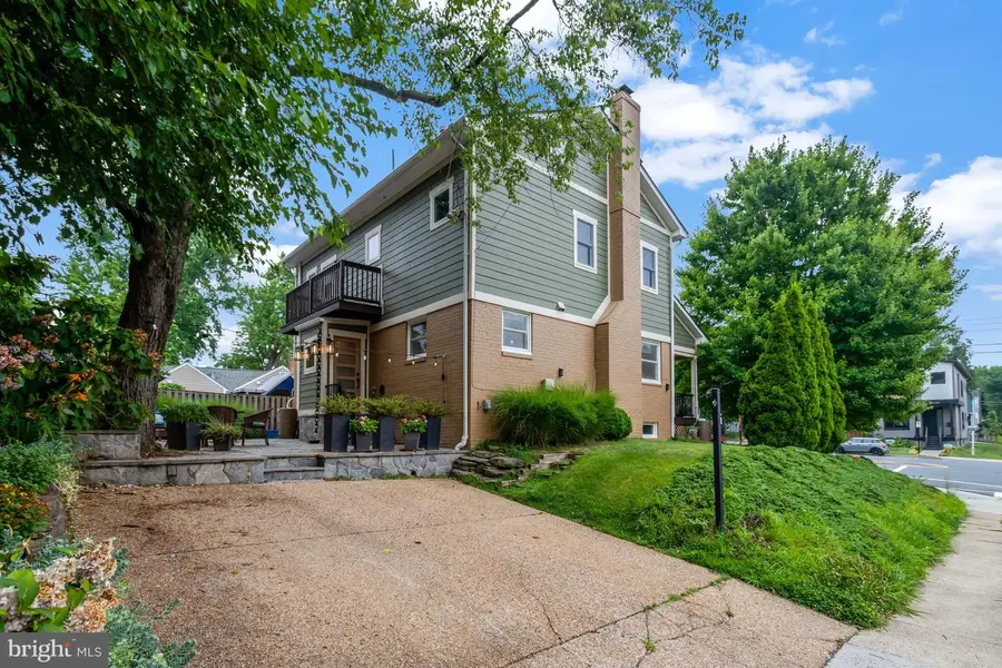 2000 N George Mason Dr, Arlington, VA 22205 - #3
