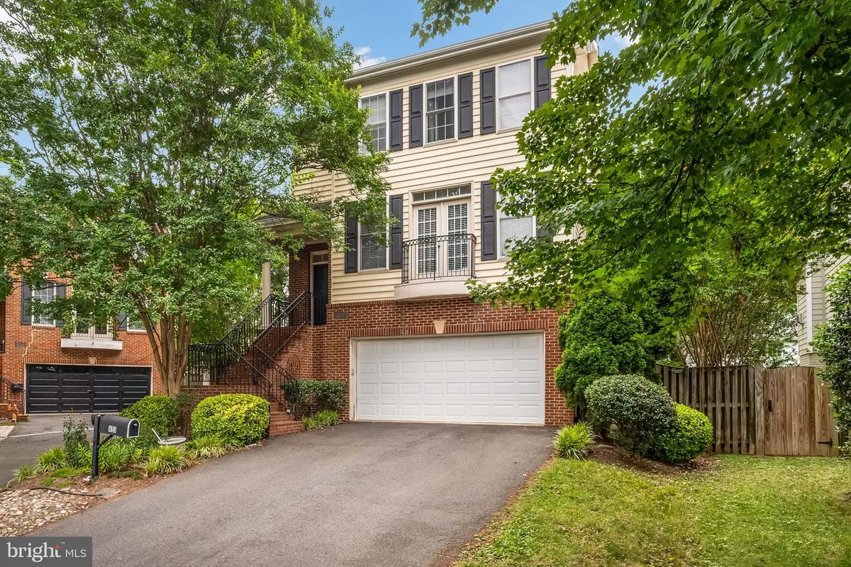 413 N Frederick St, Arlington, VA 22203 - #1