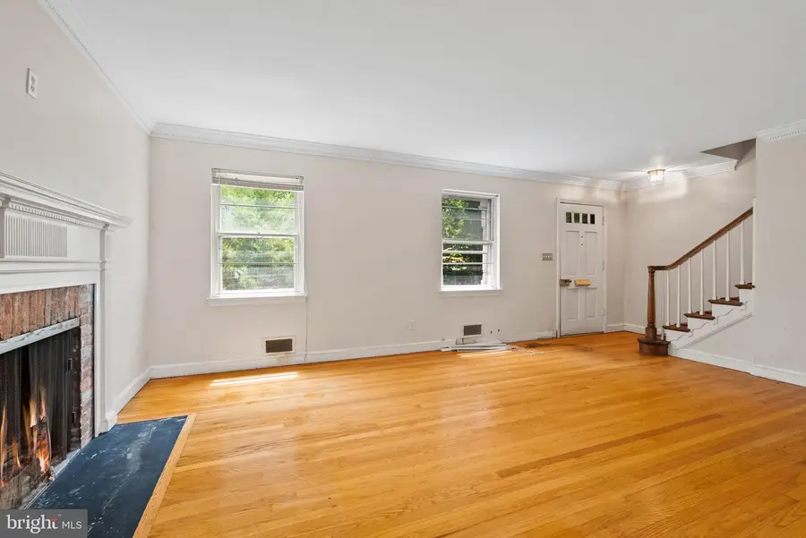 623 29th St S, Arlington, VA 22202 - #3
