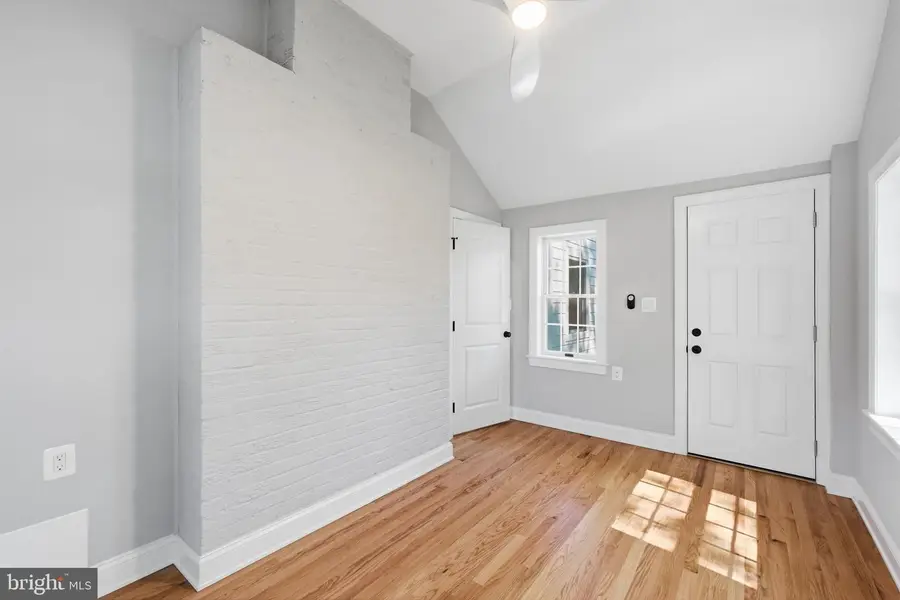 4963 34th St N, Arlington, VA 22207 - #3