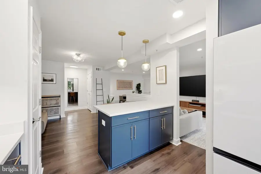 4191 S Four Mile Run Dr #102, Arlington, VA 22204 - #3