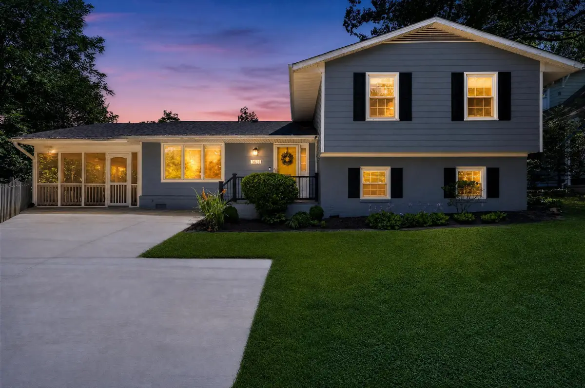 3831 N Vernon St N, Arlington, VA 22207 - #1