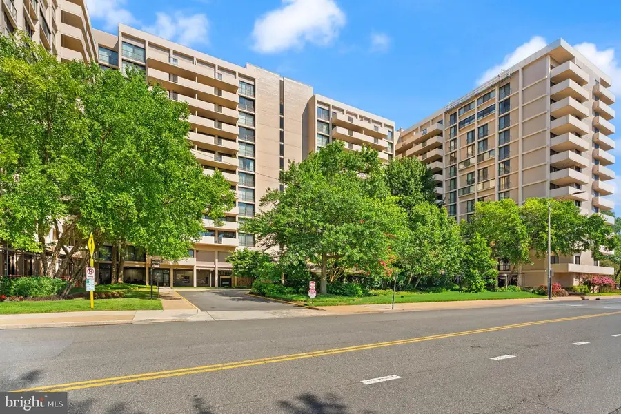 4141 N Henderson Rd #1215, Arlington, VA 22203 - #2