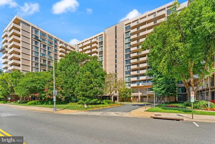 4141 N Henderson Rd #1215, Arlington, VA 22203 - #3