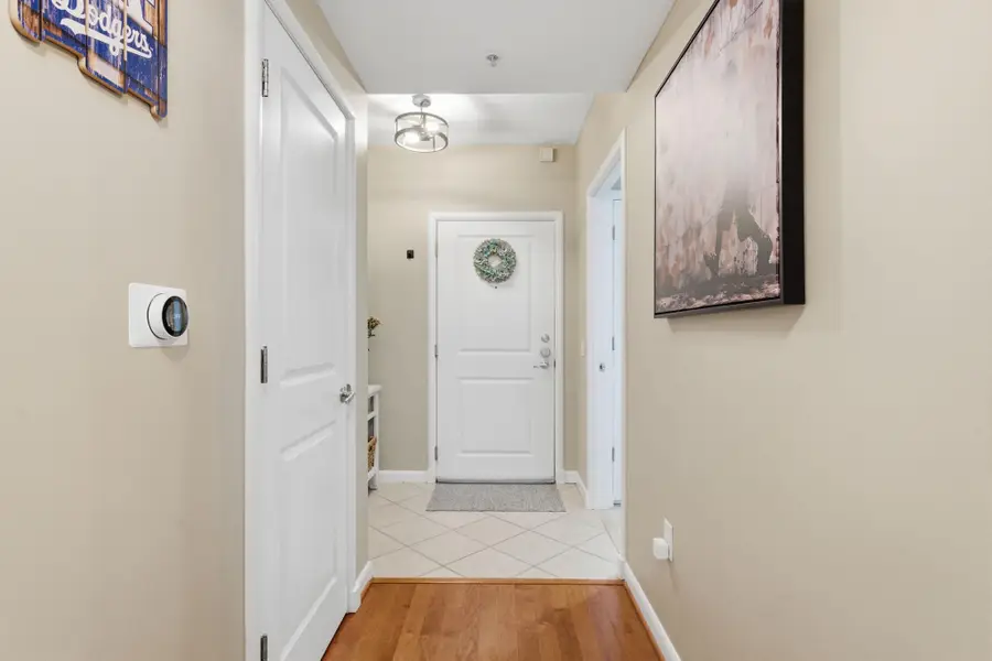 1021 N Garfield St #323, Arlington, VA 22201 - #3
