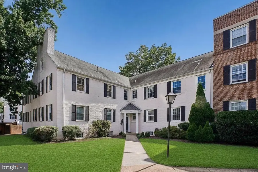 1315 S Walter Reed Dr #(17101) 204, Arlington, VA 22204 - #3