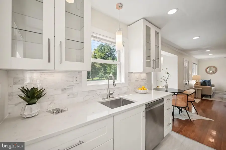5985 Wilson Blvd, Arlington, VA 22205 - #2