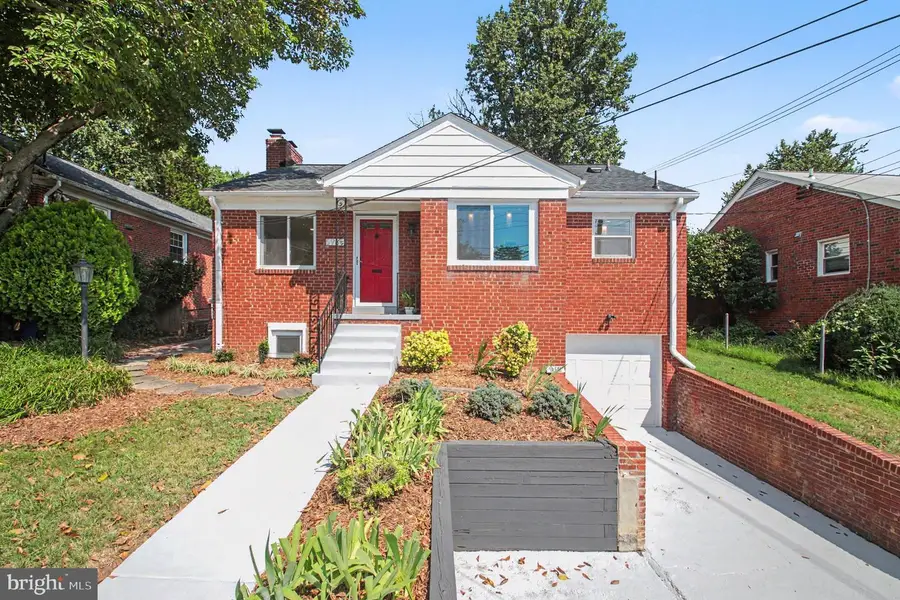 5985 Wilson Blvd, Arlington, VA 22205 - #3