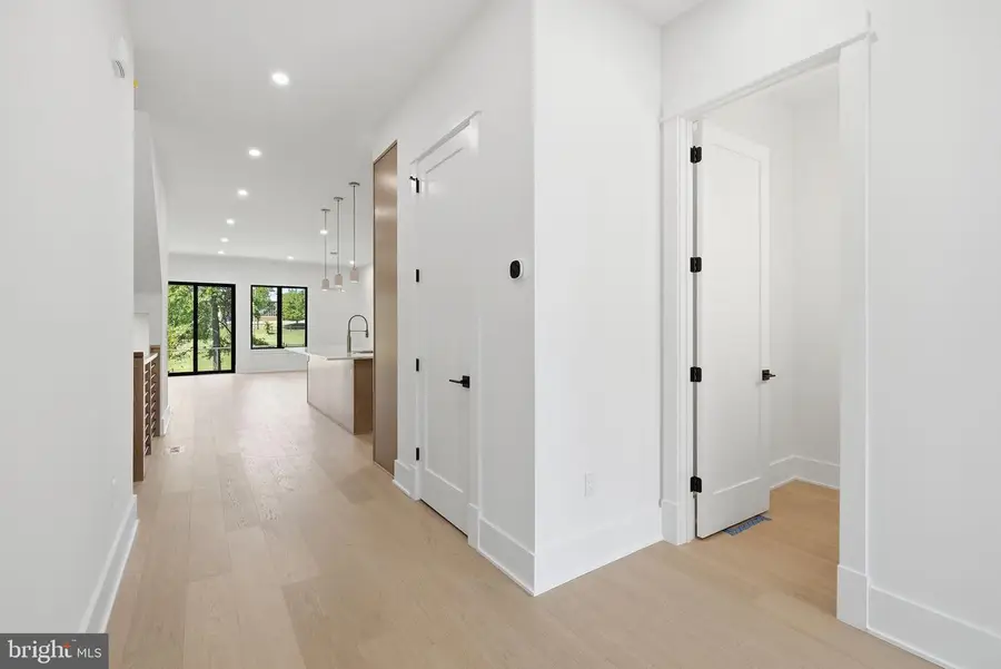 844 N Burlington St, Arlington, VA 22203 - #3