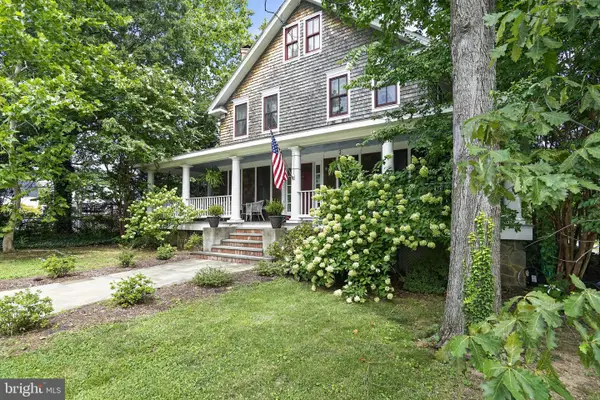 819 N Cleveland St, ARLINGTON, VA 22201