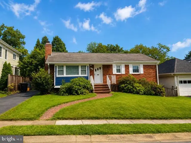 2609 N Nottingham St, Arlington, VA 22207 - #1