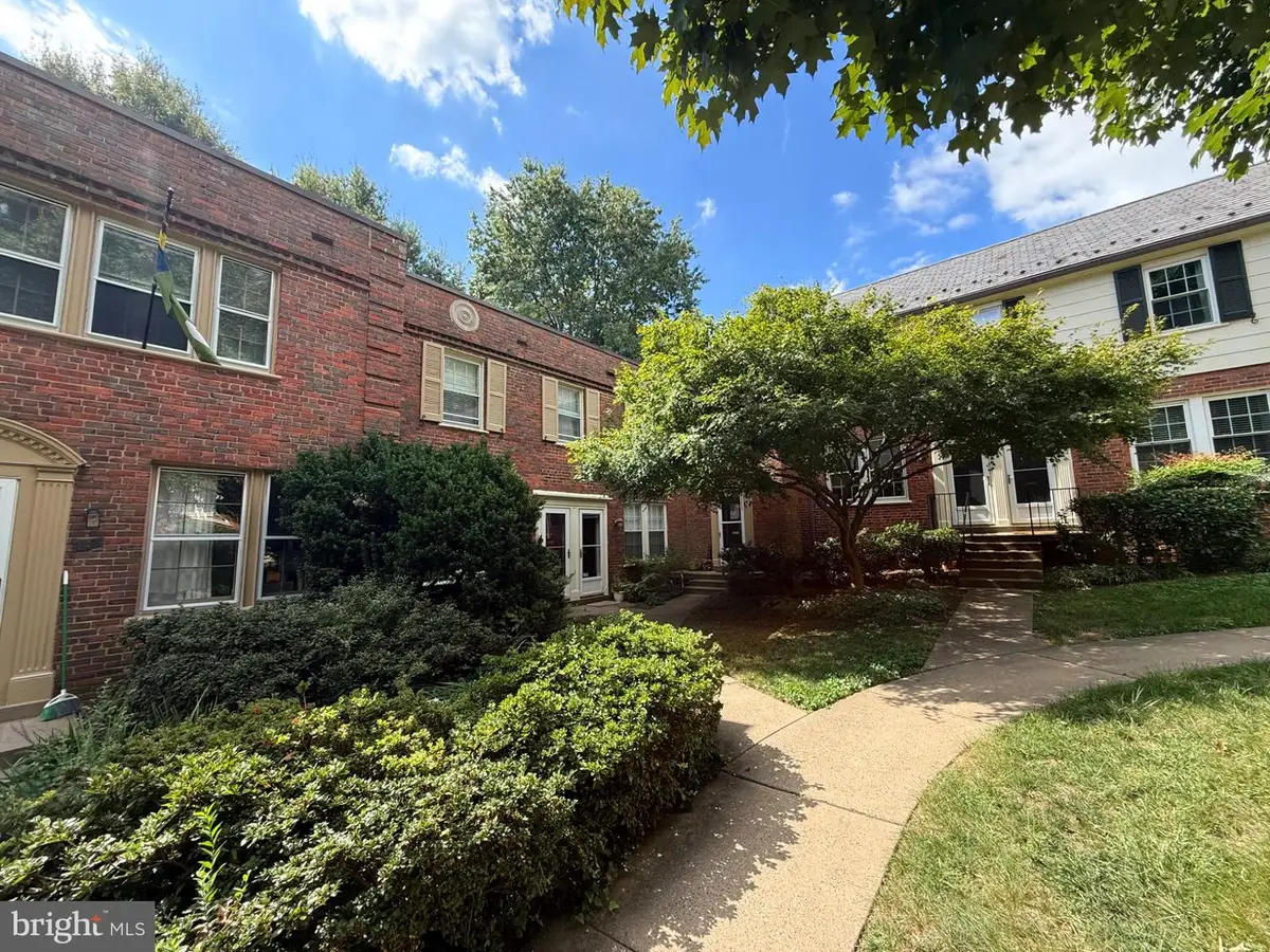 1400 S Barton St S #424, Arlington, VA 22204 - #1