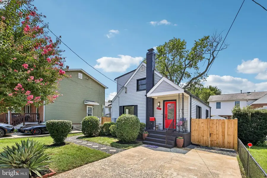 2408 2nd St S, Arlington, VA 22204 - #3