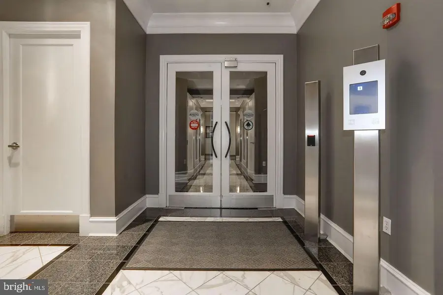 851 N Glebe Rd #1516, Arlington, VA 22203 - #3
