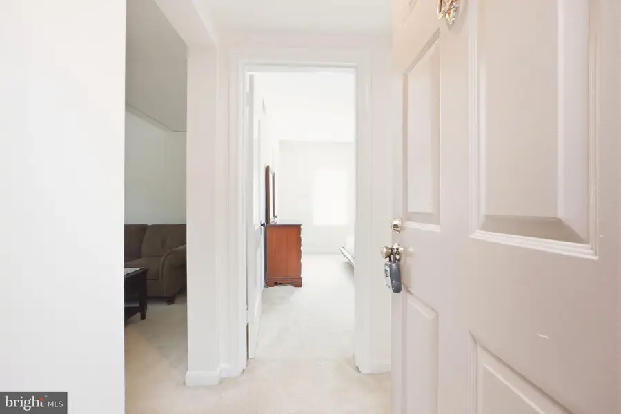 1917 N Rhodes St #13, Arlington, VA 22201 - #2