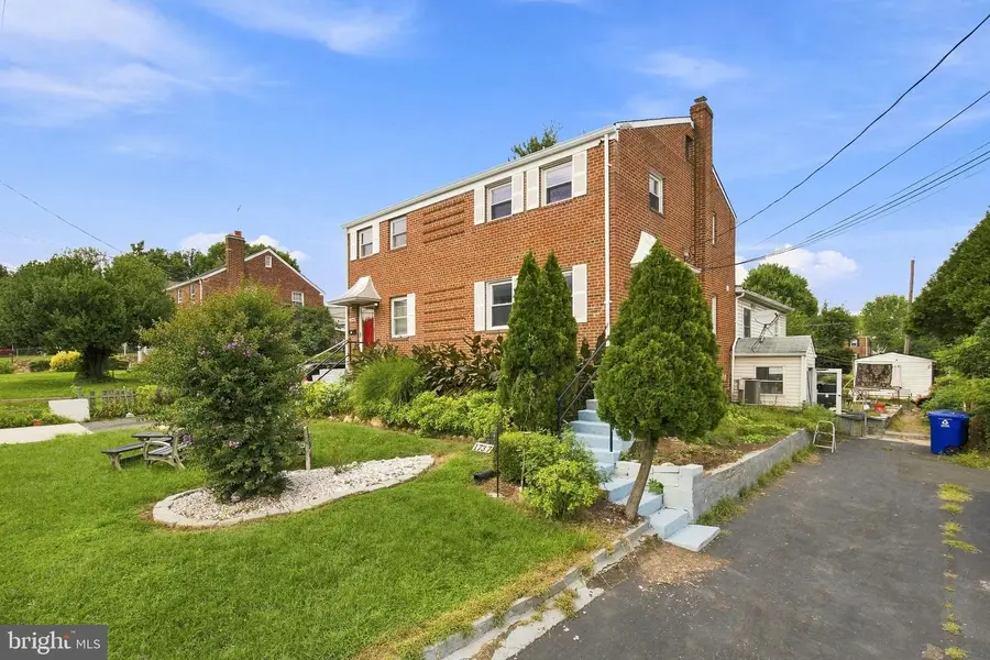 1737 N Edison St, Arlington, VA 22207 - #2