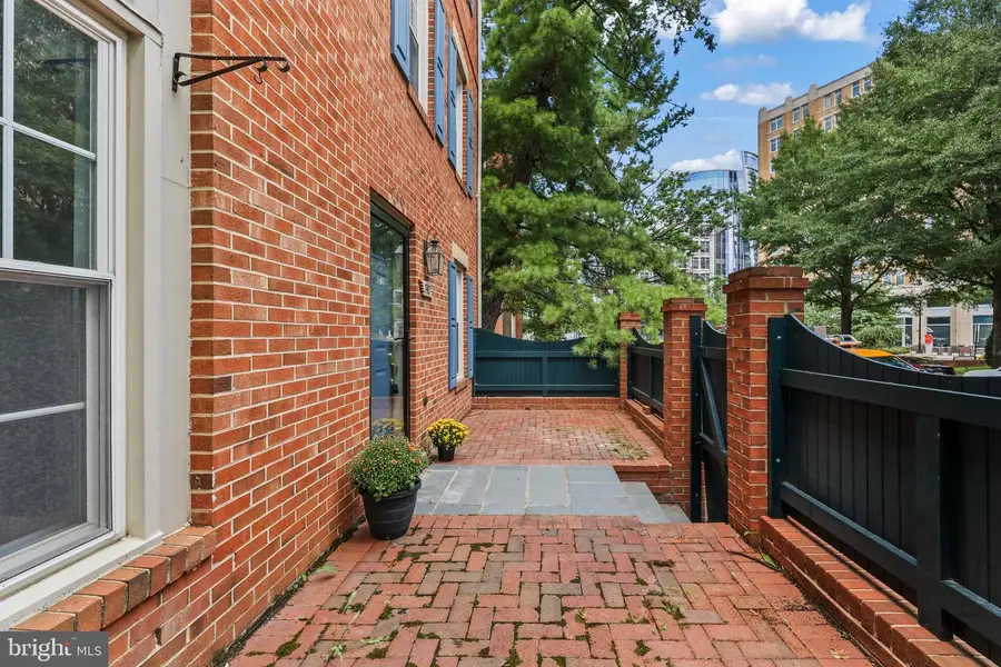 740 N Vermont St, Arlington, VA 22203 - #3