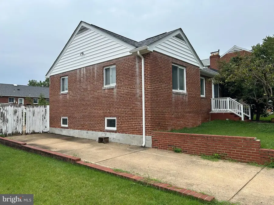 5907 2nd St S, Arlington, VA 22204 - #3