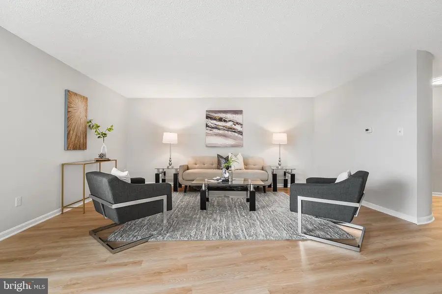 1101 S Arlington Ridge Rd #212, Arlington, VA 22202 - #3
