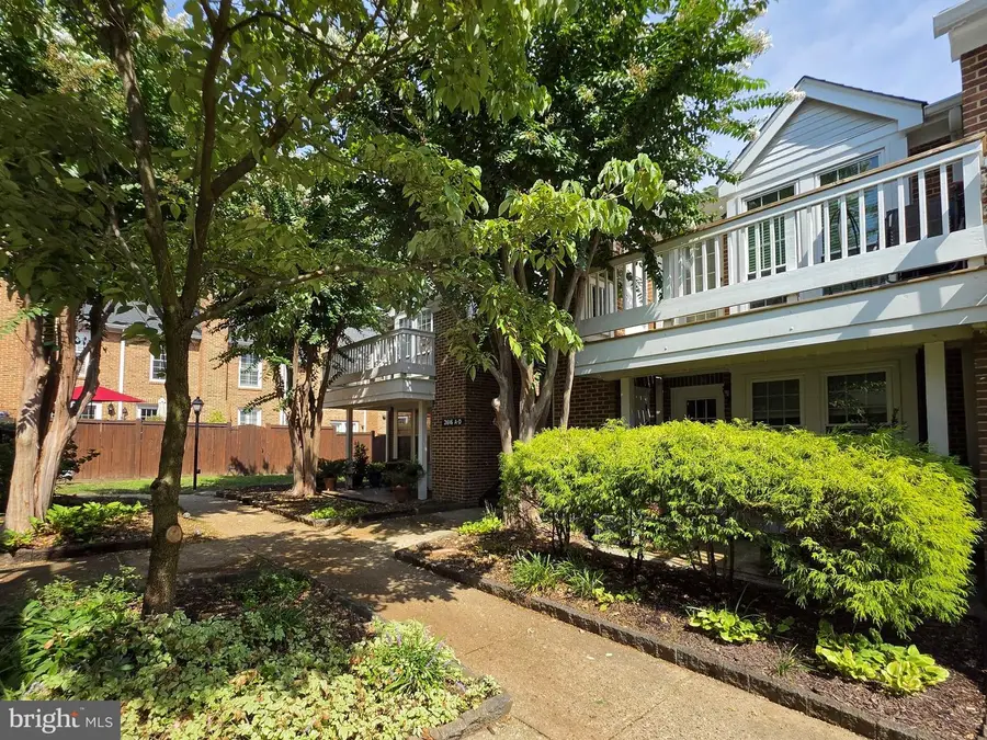 2616 S Arlington Mill Dr #b, Arlington, VA 22206 - #2
