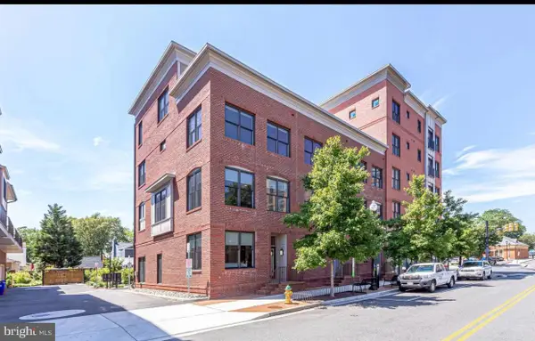 2810 11th St S #t001, ARLINGTON, VA 22204