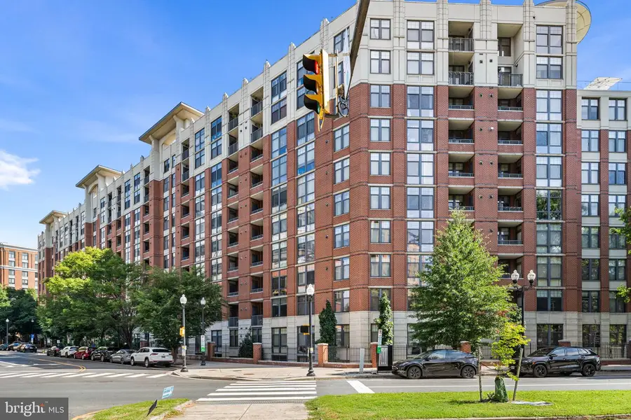 1021 N Garfield St #712, Arlington, VA 22201 - #2