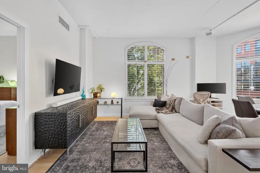 1201 N Garfield St #216, Arlington, VA 22201 - #2