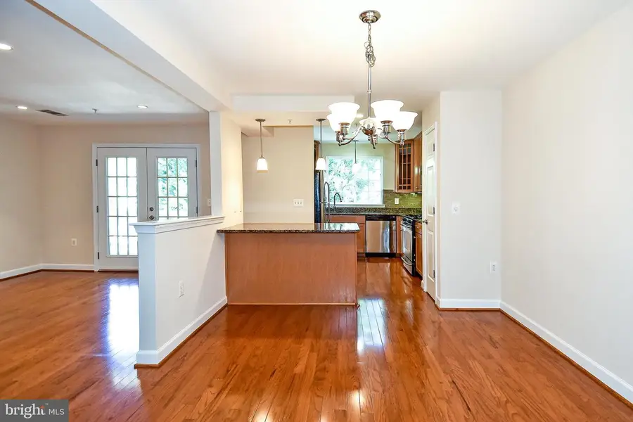 4061 S Four Mile Run Dr #304, Arlington, VA 22204 - #3