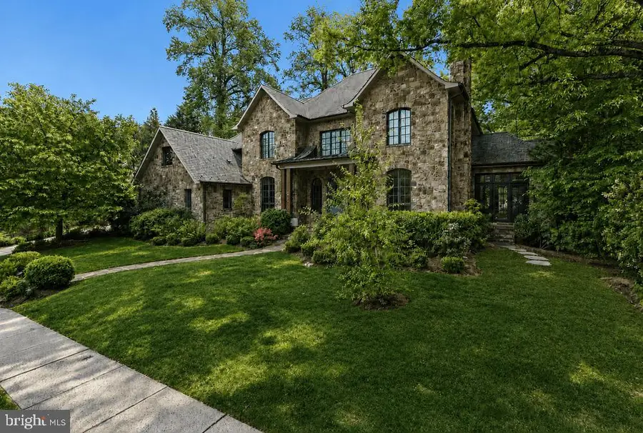 4614 36th St N, Arlington, VA 22207 - #2