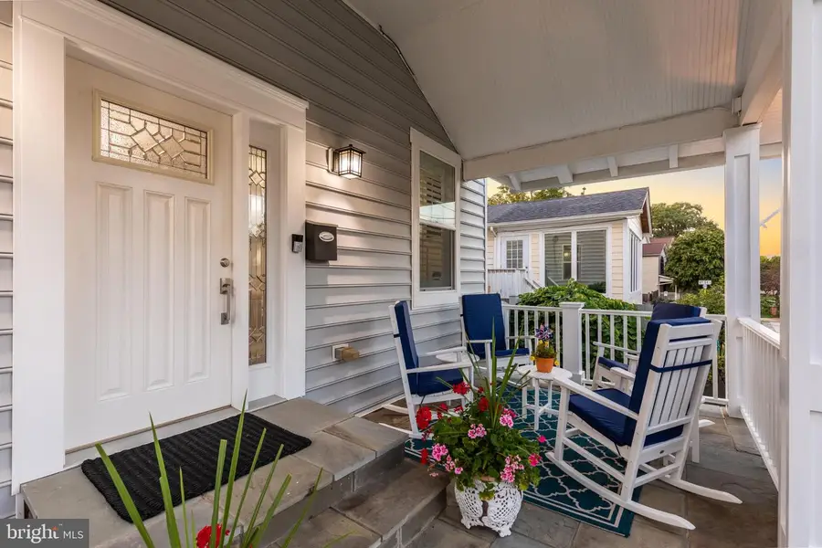 606 Barton St, Arlington, VA 22204 - #2