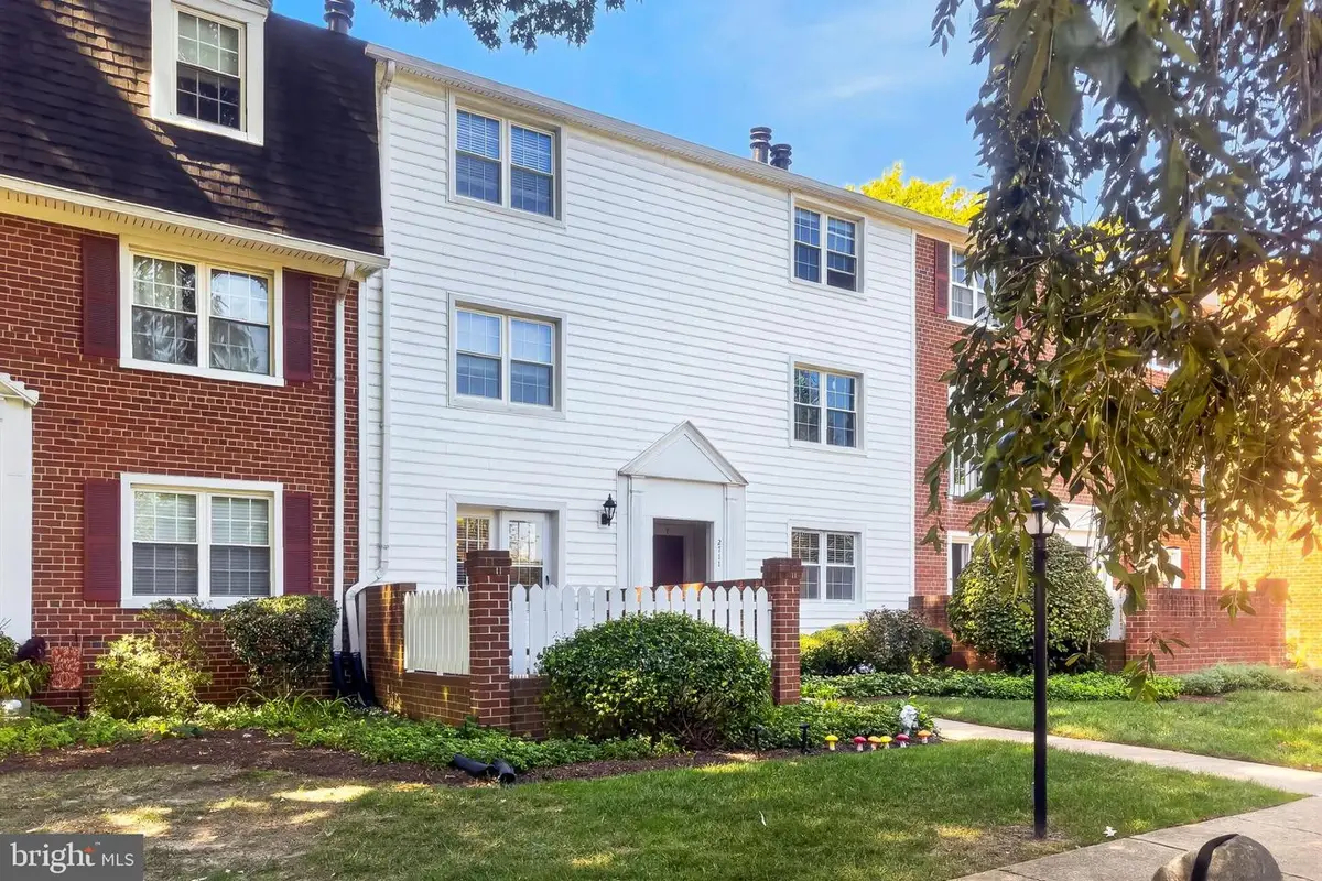 2711 S Walter Reed Dr #a, Arlington, VA 22206 - #1