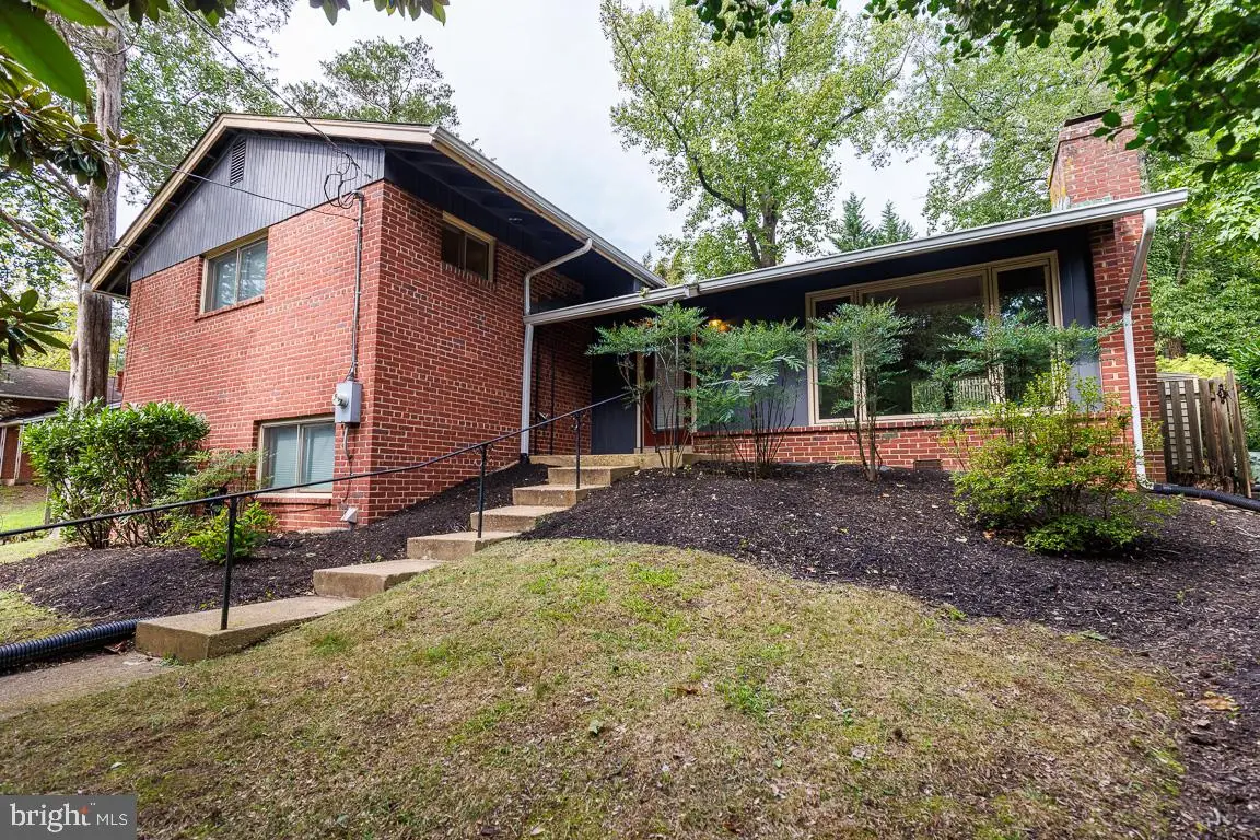 2665 Military Rd, Arlington, VA 22207 - #1