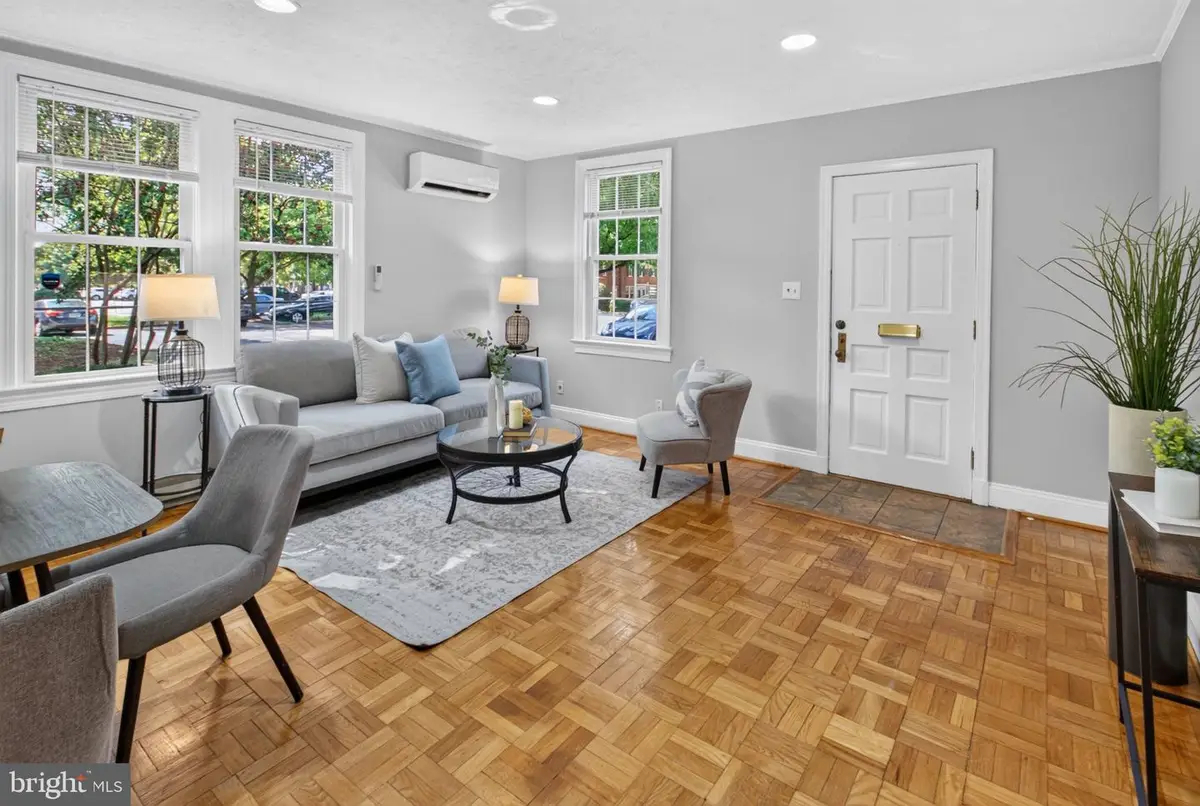 2600 16th St S #714, Arlington, VA 22204 - #1